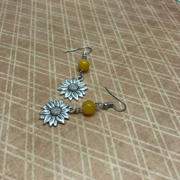 Sunflower Yellow Agate Beaded Dangle - Picture 4 of 9